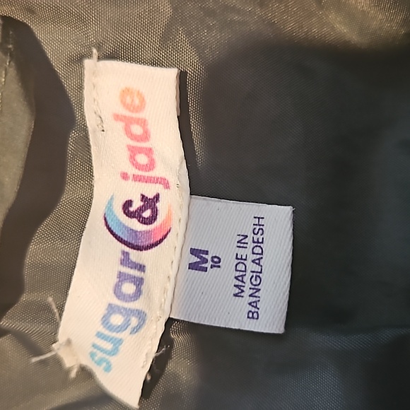 Jacket‎ - Picture 5 of 6